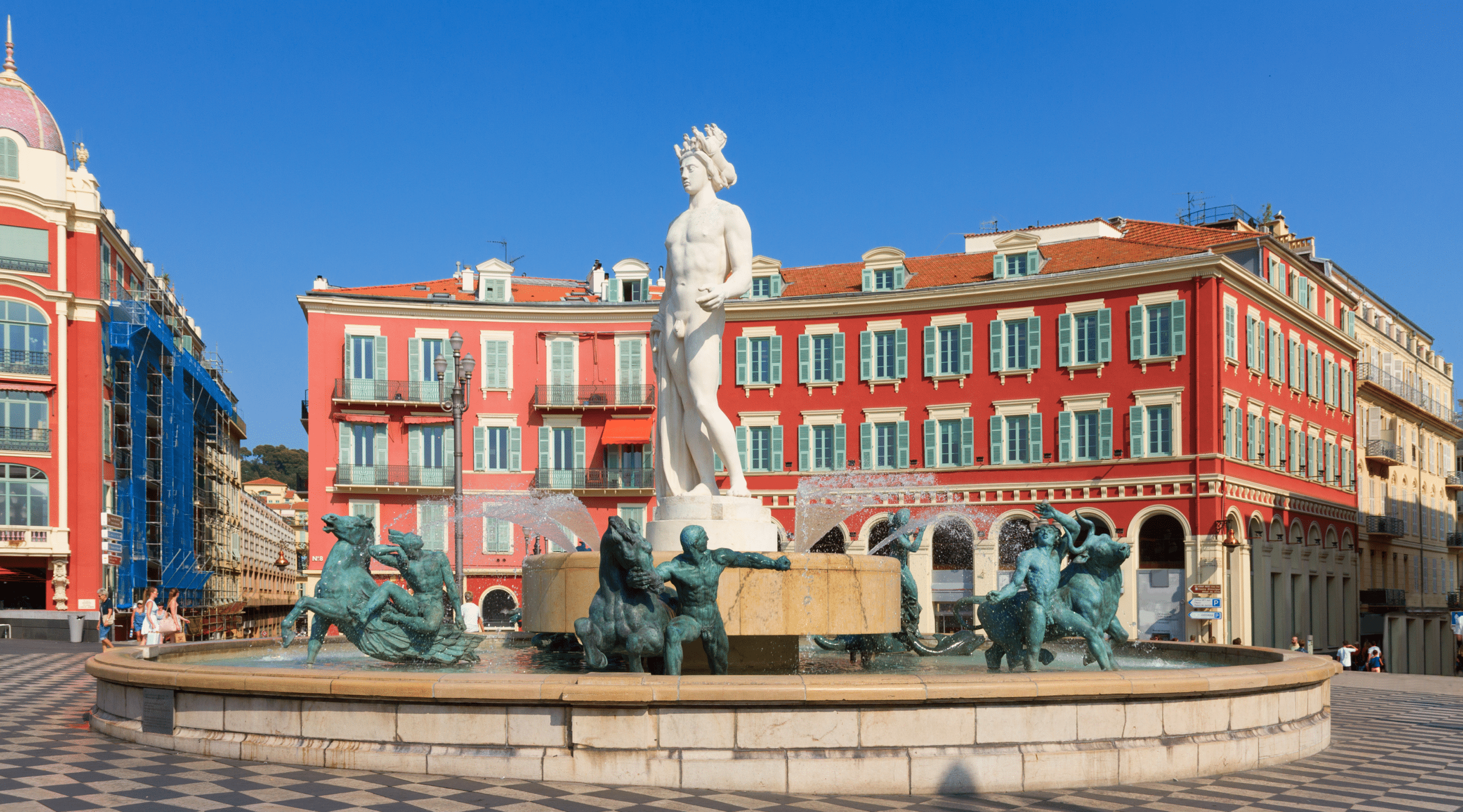 passer son permis de conduire au départ de la place de Nice