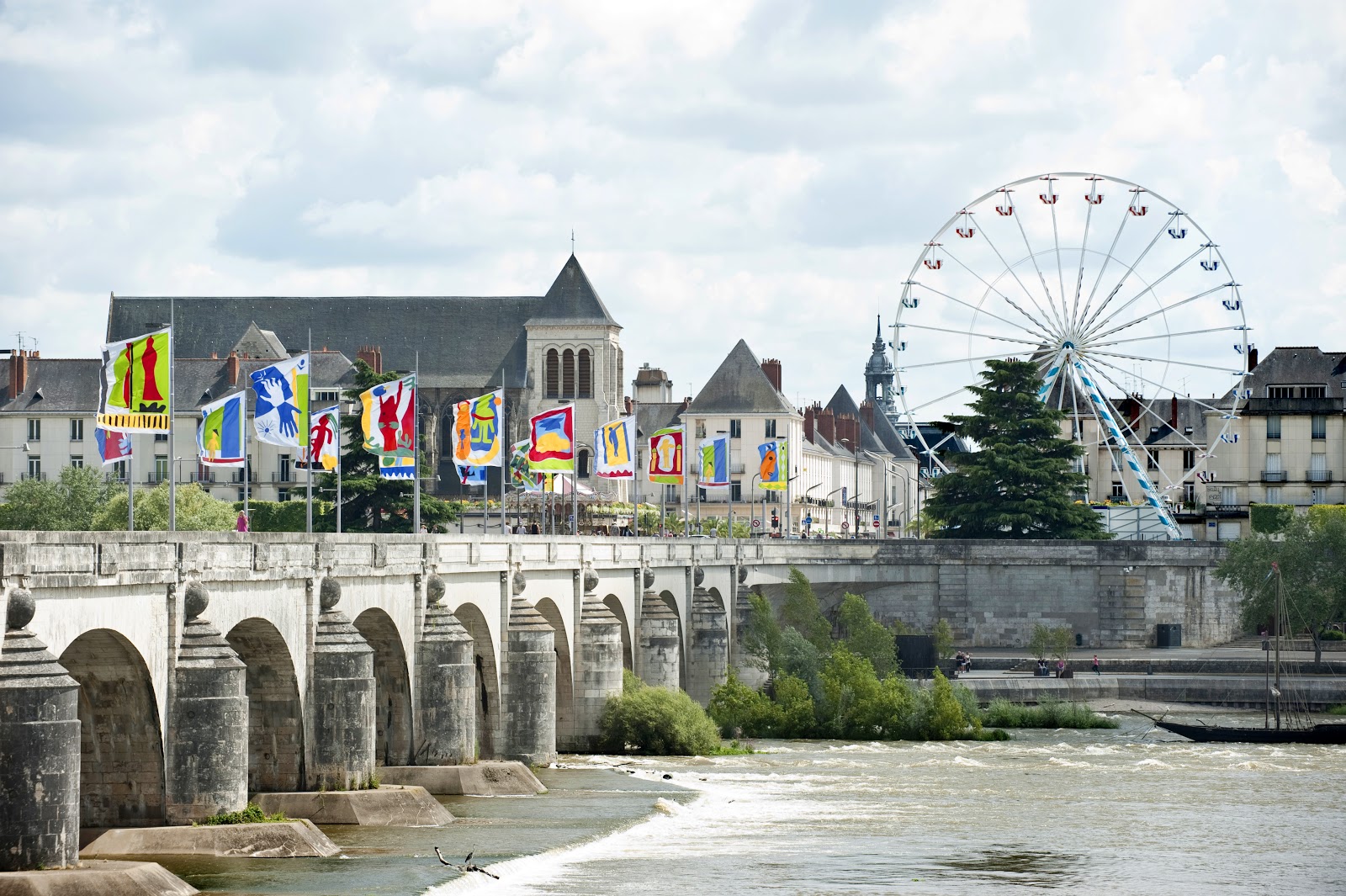 Loire et pont Wilson à Tours