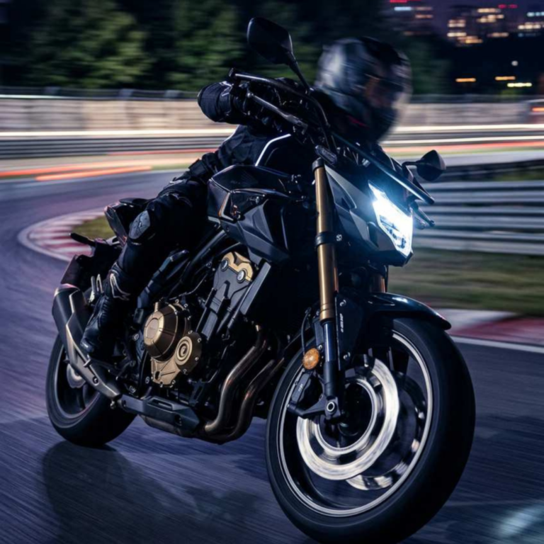 Moto sur piste