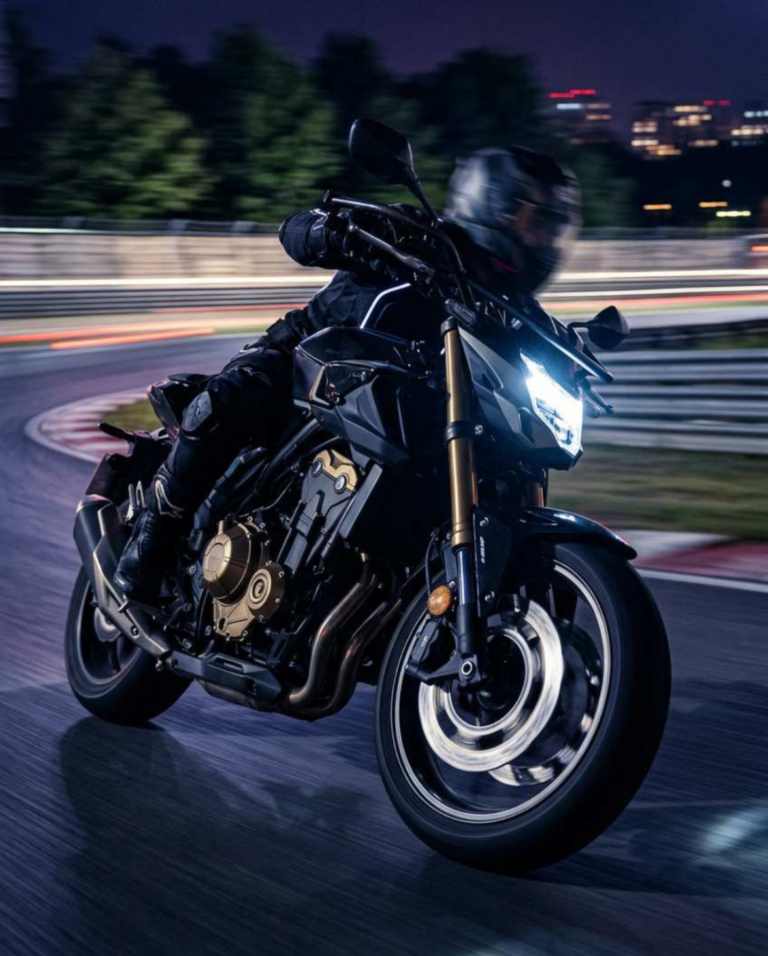 Moto sur piste